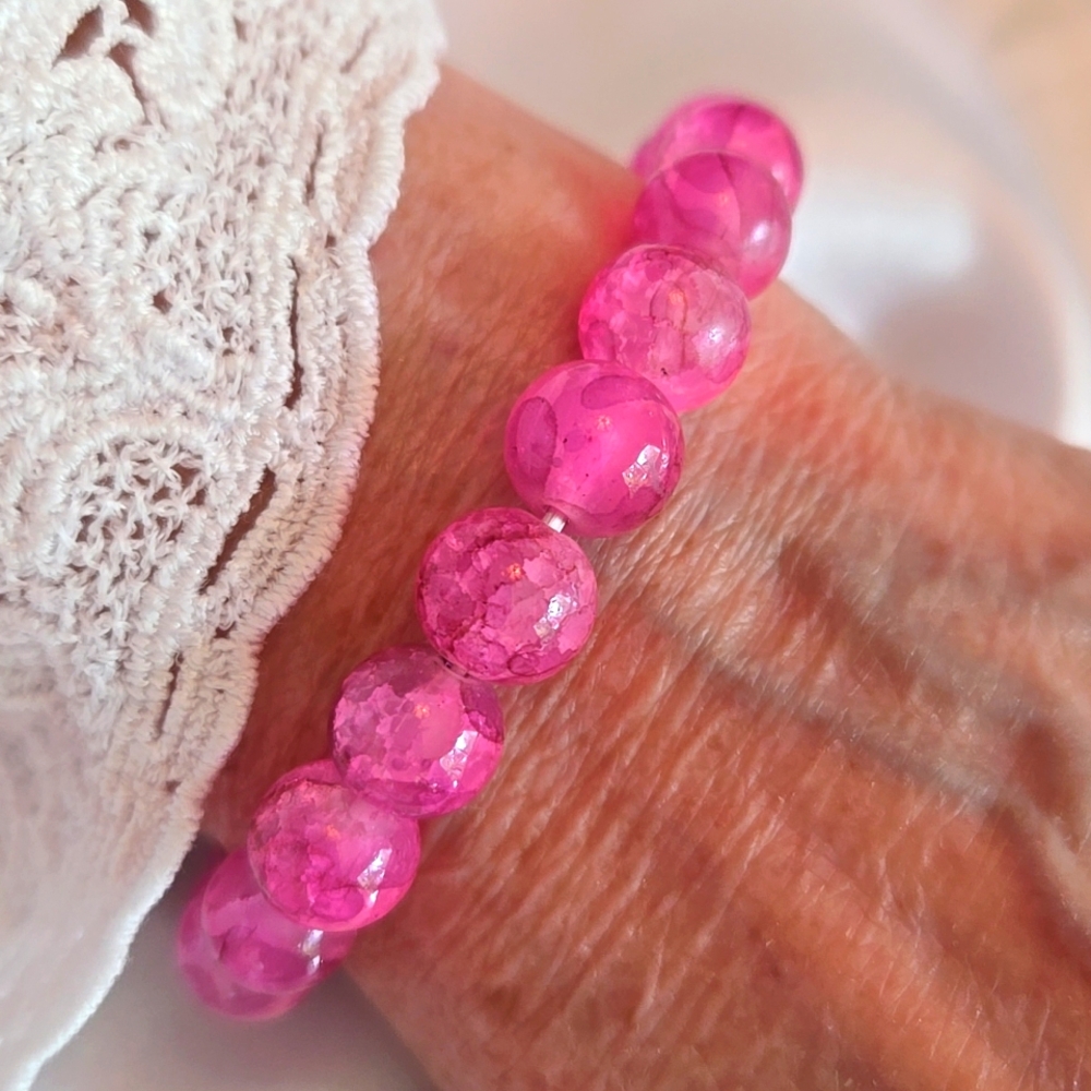 🎈Fabulous New Pink-Dyed Translucent 13mm Glass Bead Stretch Bracelet 7"🎈